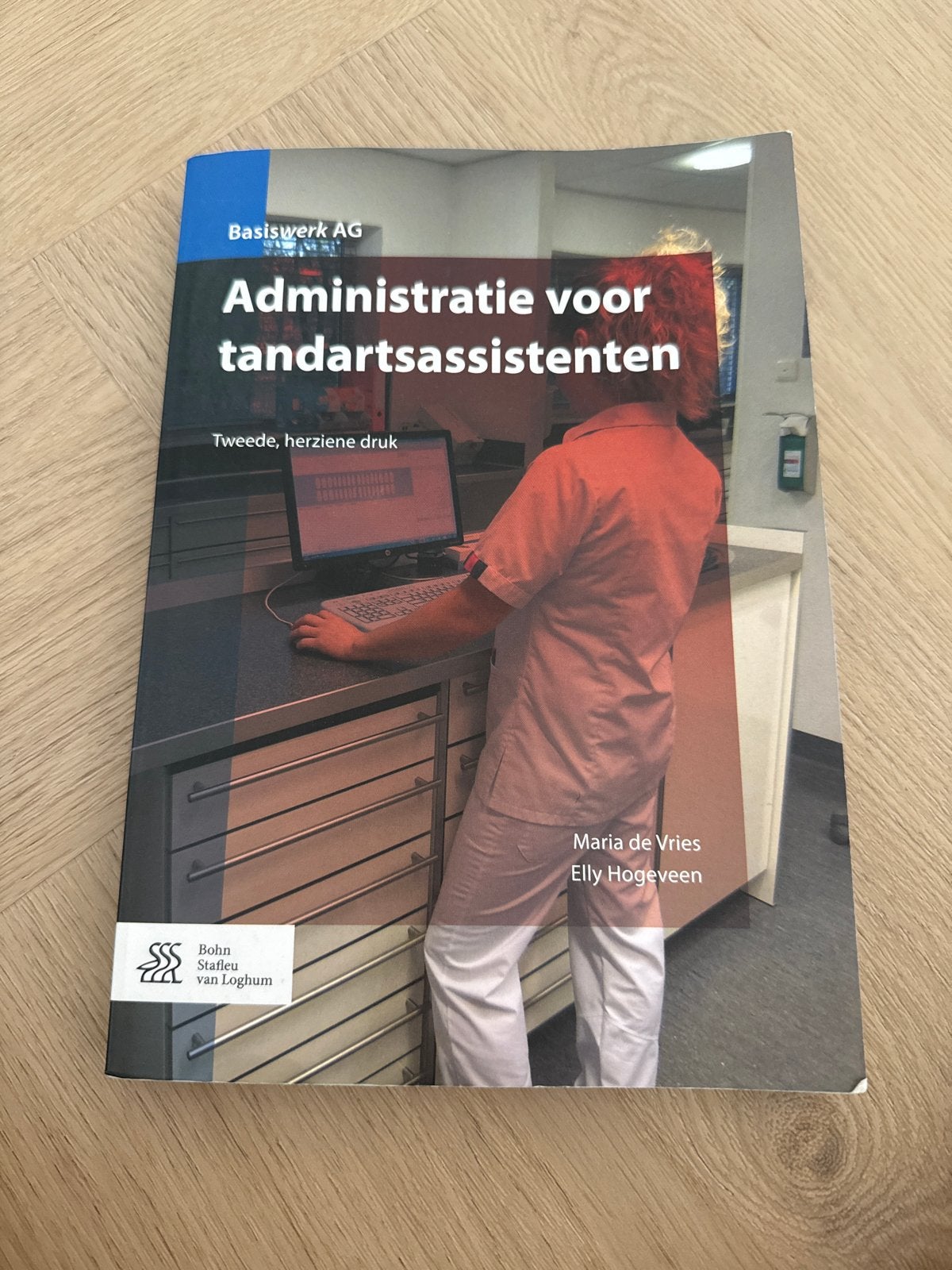 Administratie voor tandartsassistenten - Tweede druk, Boeken, Studieboeken en Cursussen, Ophalen of Verzenden, Gamma, Zo goed als nieuw