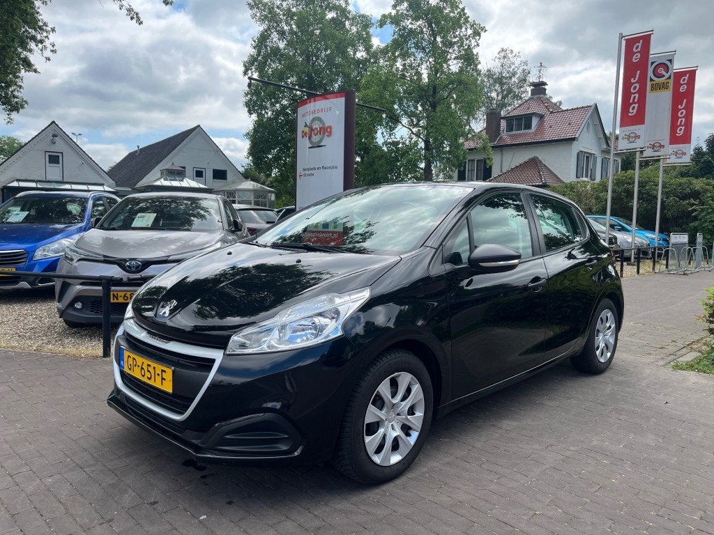 Peugeot 208 1.0 PURETECH ACCESS / AIRCO / CRUISE CTR. / TREK, 450 kg, Gebruikt, Electronic Stability Program (ESP), Origineel Nederlands