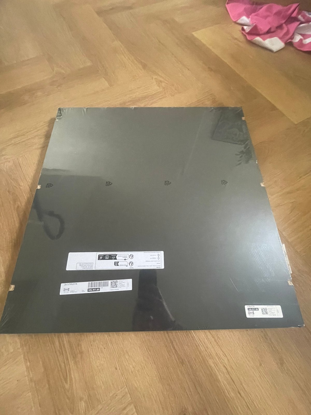 3x Utrusta ikea keuken plankjes, 60x60, Ophalen, 14 inch, 4 GB of minder, Zo goed als nieuw