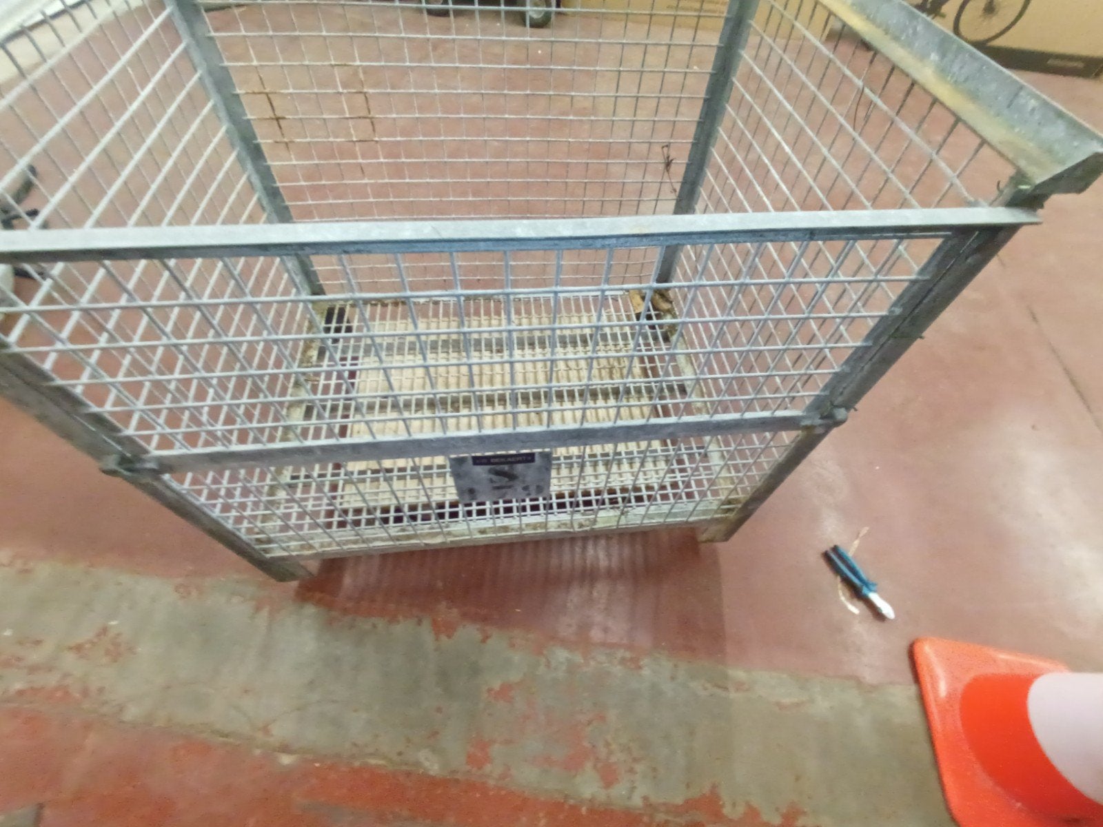 Gitter box  draad kooi, Doe-het-zelf en Verbouw, Metalen, Ophalen, Gebruikt, IJzer