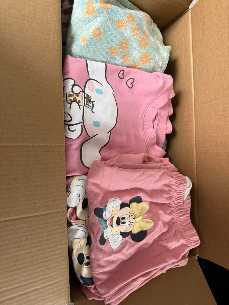 128 tot maat 140 mix kleding alle doos, Ophalen of Verzenden, Zo goed als nieuw, Deken
