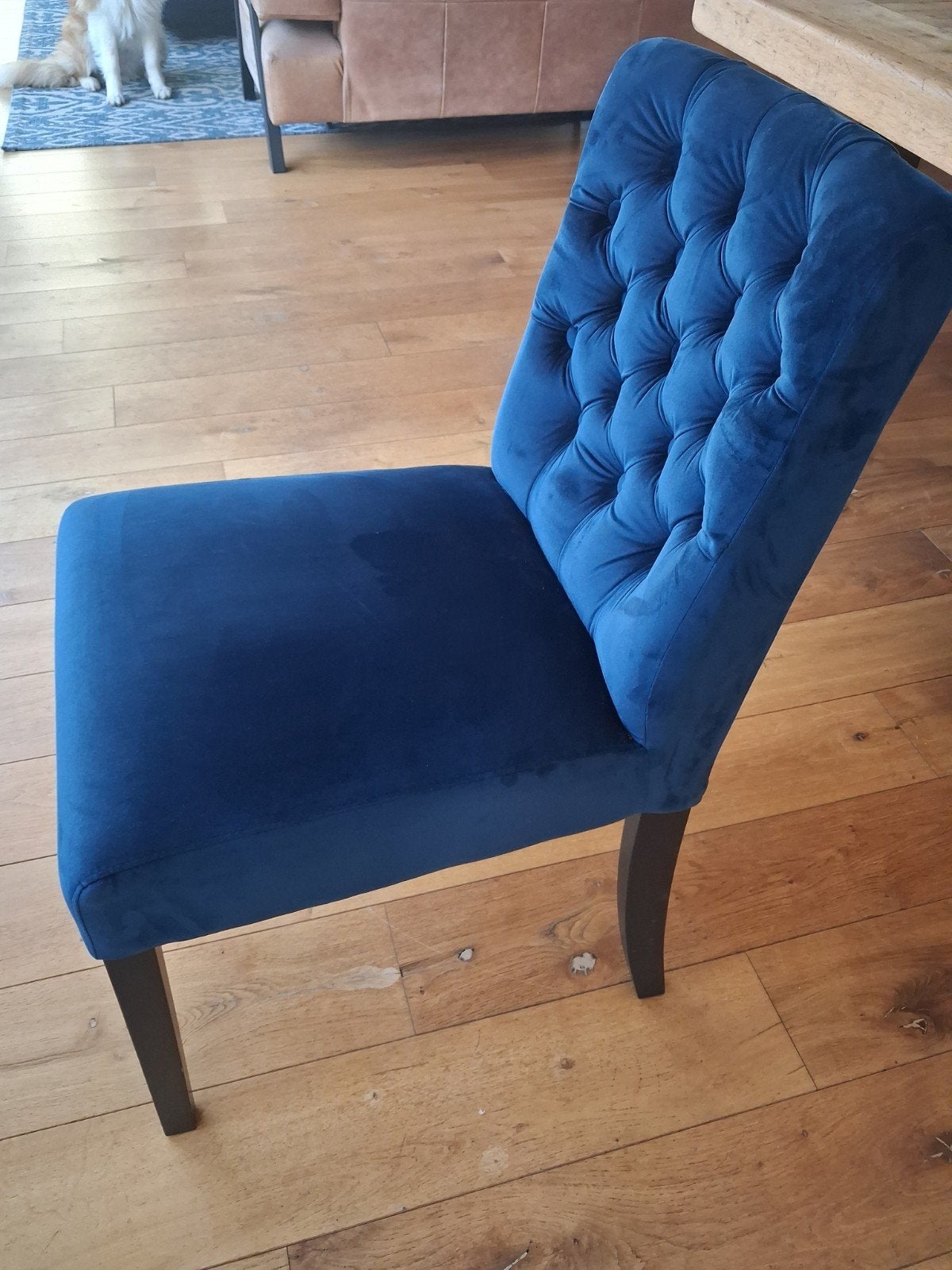 4 Eethoekstoelen - Velvet Blue met Zwarte Poten, Huis en Inrichting, Ophalen, Hout, Blauw, Zo goed als nieuw