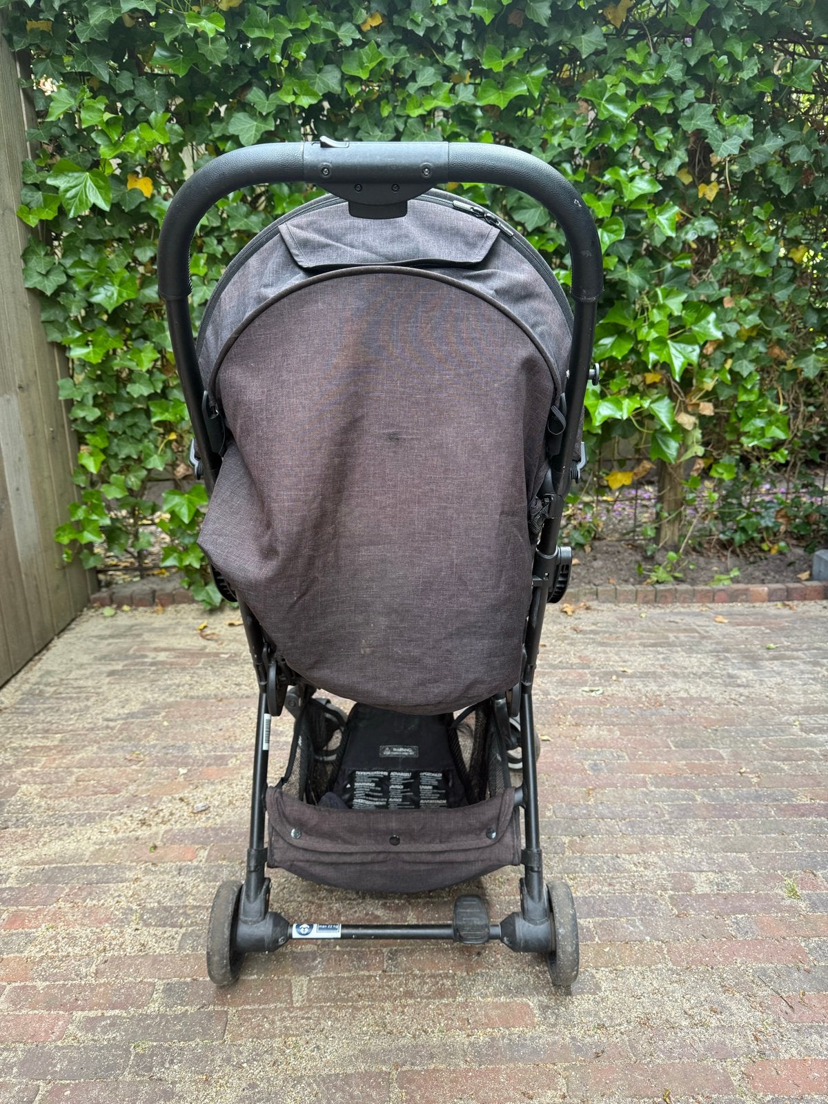 Hamilton buggy met verstelbare rugleuning en zonnekap, Ophalen, Gebruikt, Overige merken, Verstelbare rugleuning