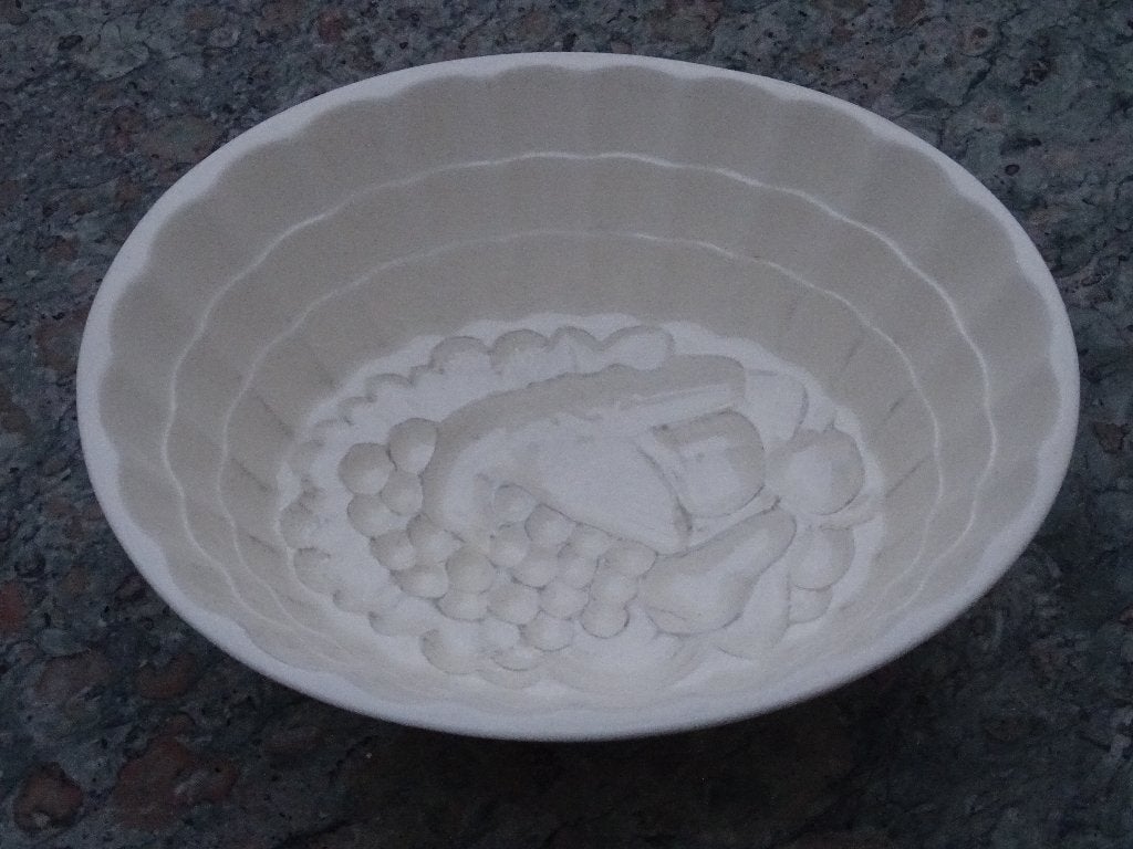 Oude puddingvorm Druif Petrus Regout, Antiek en Kunst, Antiek | Keramiek en Aardewerk, Ophalen
