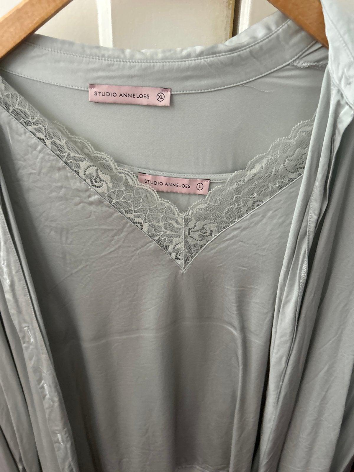 Studio Anneloes set: blouse en top met kant, Maat 42/44 (L), Ophalen of Verzenden, Zo goed als nieuw, Lange mouw