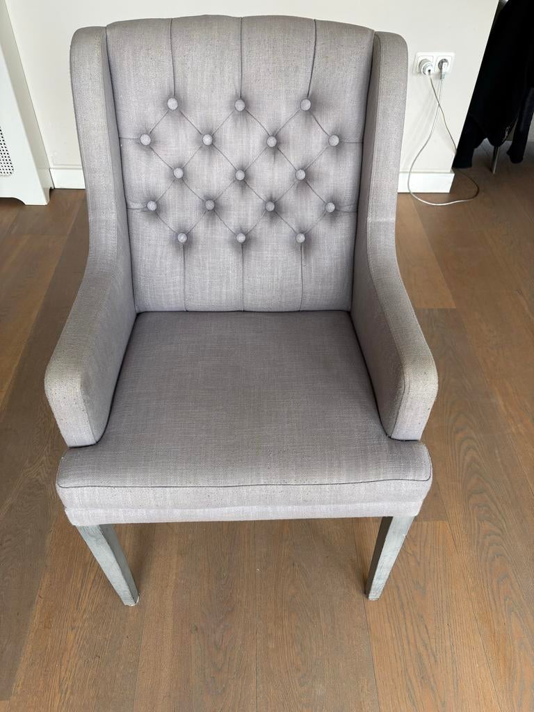 6 licht grijze gestoffeerde eetkamerstoelen met knopen, Huis en Inrichting, Stoelen, Ophalen, Gebruikt, Vijf, Zes of meer stoelen