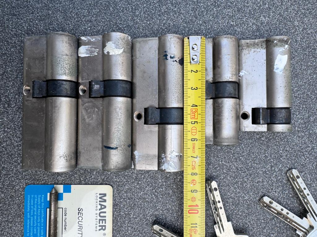 Mauer Sleutel Cilinders Set met 14 Sleutels en Sleutelkaart, Ophalen of Verzenden, Gebruikt, Overige materialen, Slot
