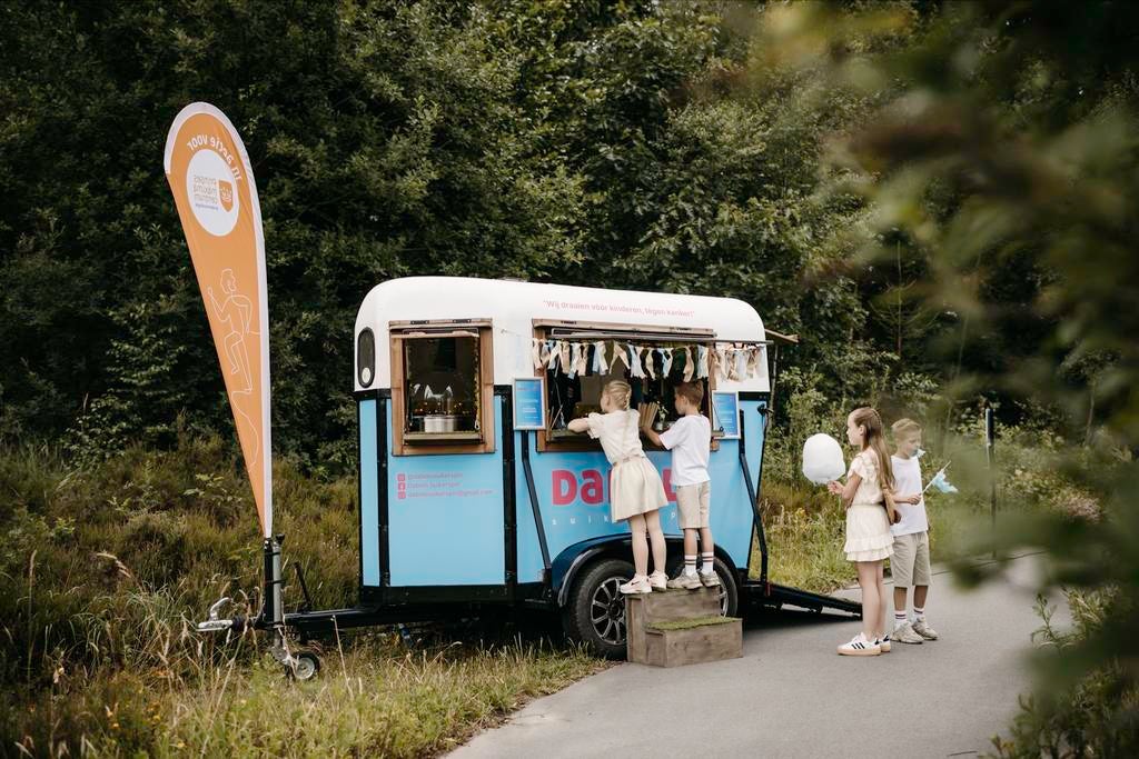 Suikerspin foodtruck te huur incl draaiers 😉, Hobby en Vrije tijd, Feestartikelen | Verhuur, Ophalen of Verzenden