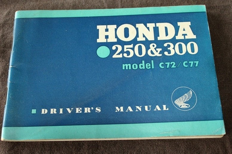 Honda C72 250cc C77 300cc motorcycle driver's manual, Ophalen of Verzenden, Honda
