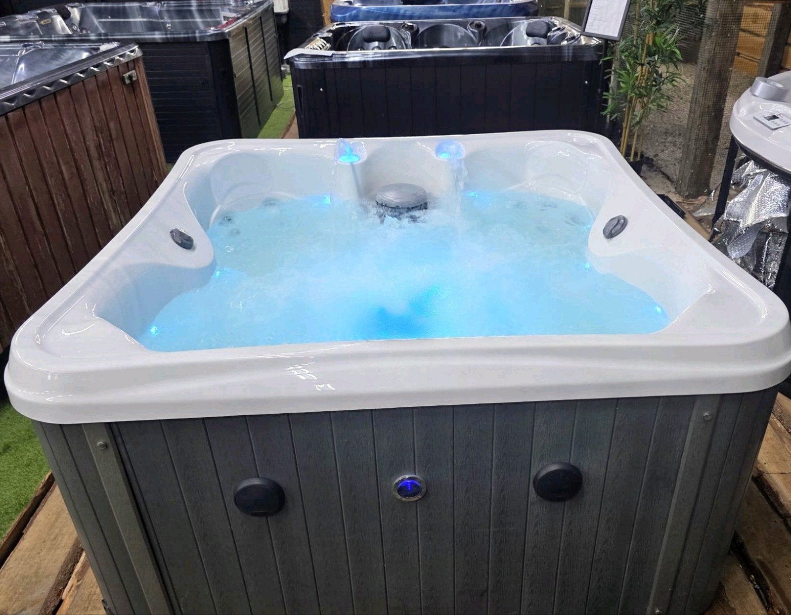 Balboa compacte jacuzzi kleine spa + bezorging&garantie, Ophalen of Verzenden, Gebruikt, Filter