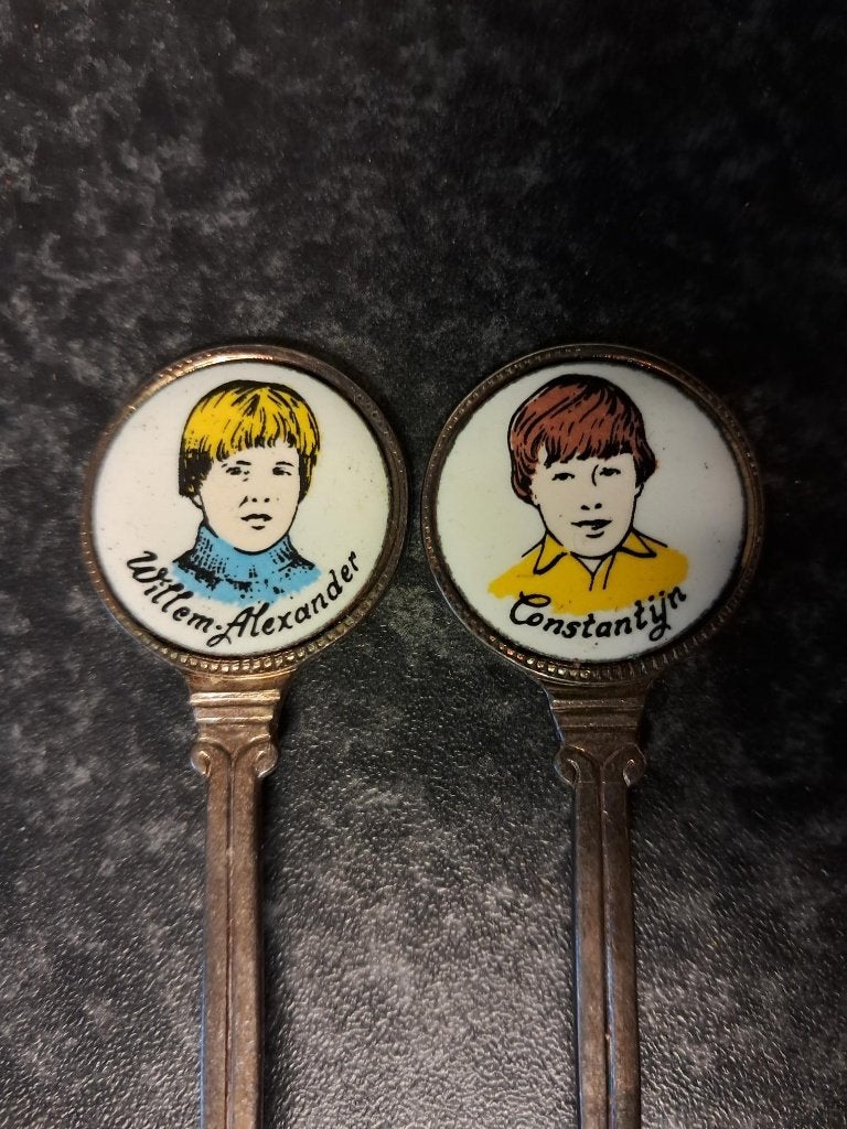 2 verzilverde lepeltjes van Willem Alexander, Constatijn, Ophalen of Verzenden