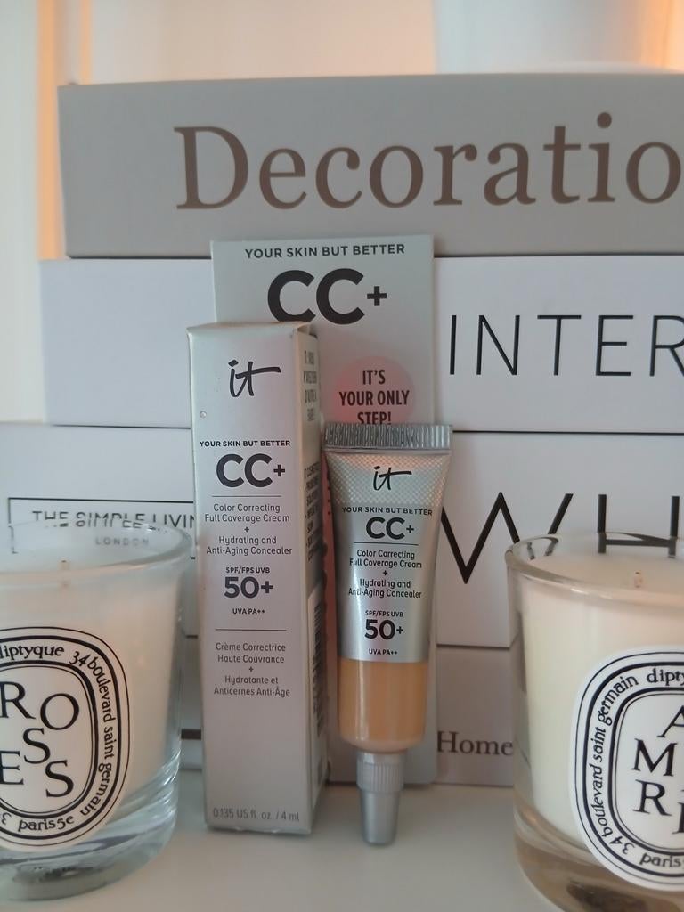 4 ML IT Cosmetics Your Skin But Better CC+ nu maar €3,99, Sieraden, Tassen en Uiterlijk, Uiterlijk | Cosmetica en Make-up, Nieuw