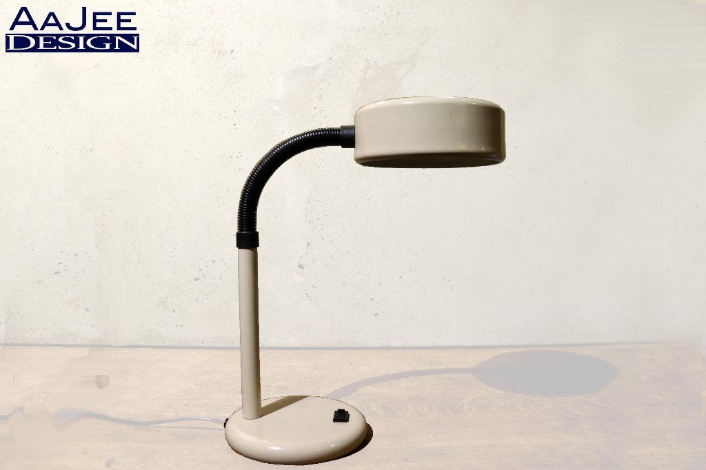 Herda Leuchten – Vintage industriële bureaulamp – Hala style, Huis en Inrichting, Bureaulamp, Gebruikt, Met schakelaar, 40 cm