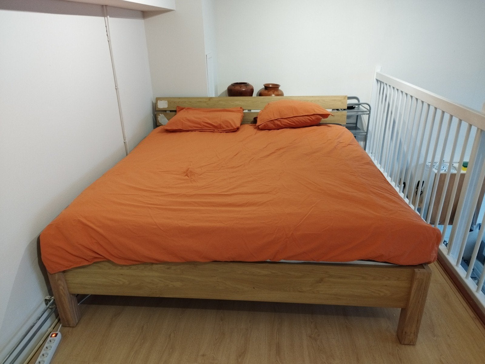 Houten tweepersoonsbed 180 x 200 cm, Huis en Inrichting, Slaapkamer | Bedden, Ophalen, Gebruikt, Bruin, Tweepersoons