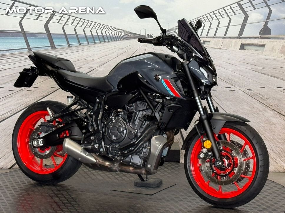 YAMAHA MT 07 ABS 35kW (bj 2021) 14.603 km NIEUWSTAAT MT07, 2 cilinders, Bedrijf, Onbekend, YAMAHA