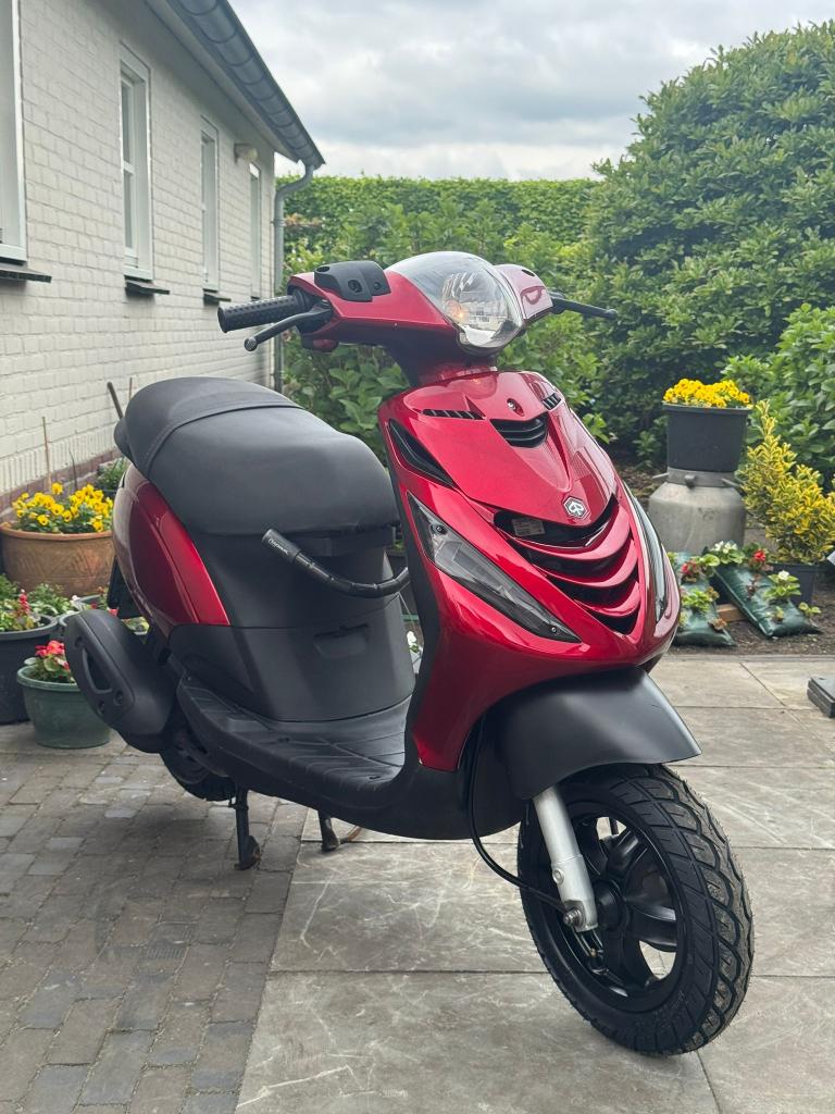 ⭐️Piaggio zip Iget Brom 2020 Candy red Sp Line⭐️
