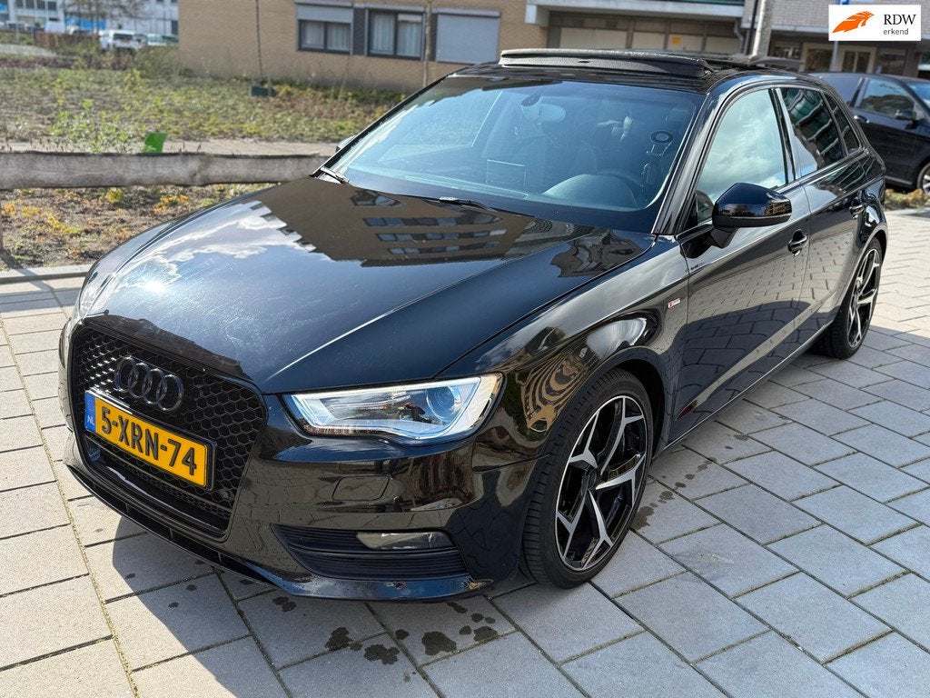 Audi A3 Sportback | 1.4 TFSI | Pro Line plus | PANO | Automa, Stof, Gebruikt, Euro 6, 4 cilinders