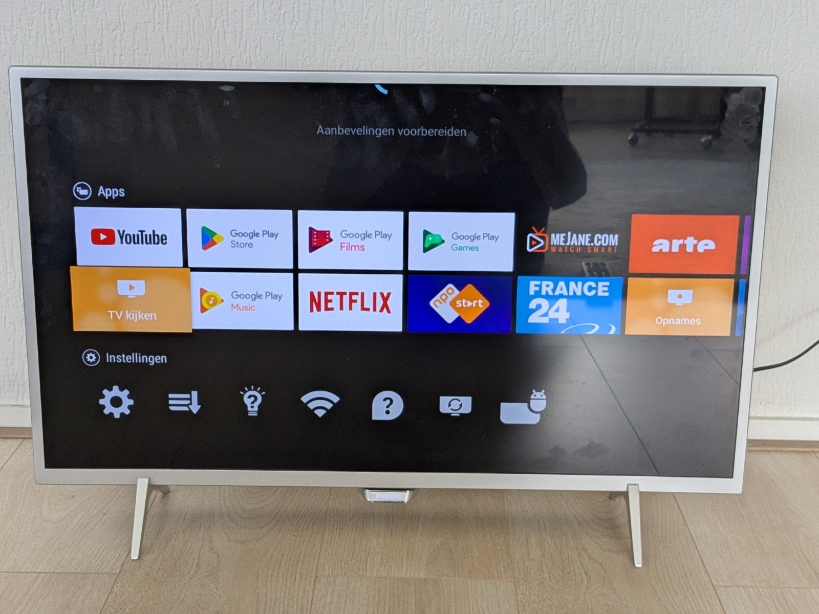 Philips TV Ambilight 32" 6400 series, Ophalen