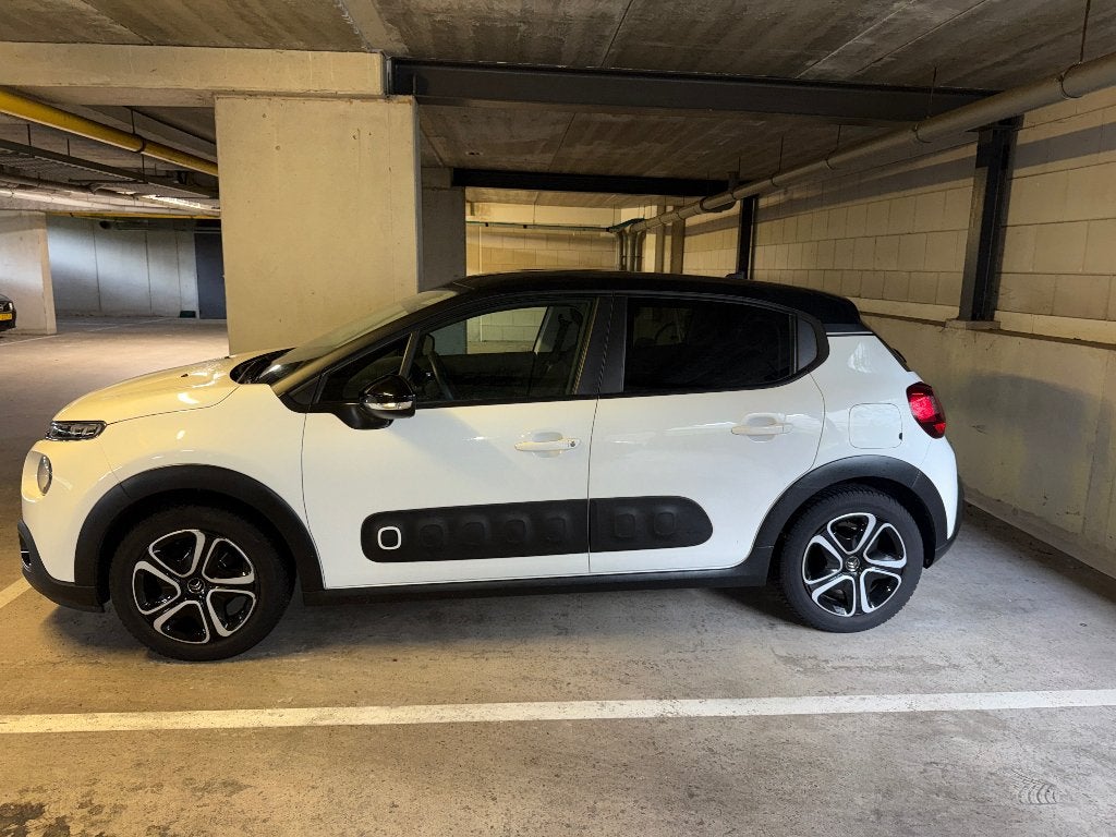 Citroën C3 1.2 Puretech 82pk 2017 Wit, Auto's, 40 €/maand, Zwart, 1199 cc, 450 kg