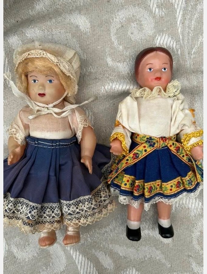 2 x vintage klederdracht popjes, prijs voor samen, Verzamelen, Poppen, Ophalen of Verzenden, Zo goed als nieuw, X, Pop