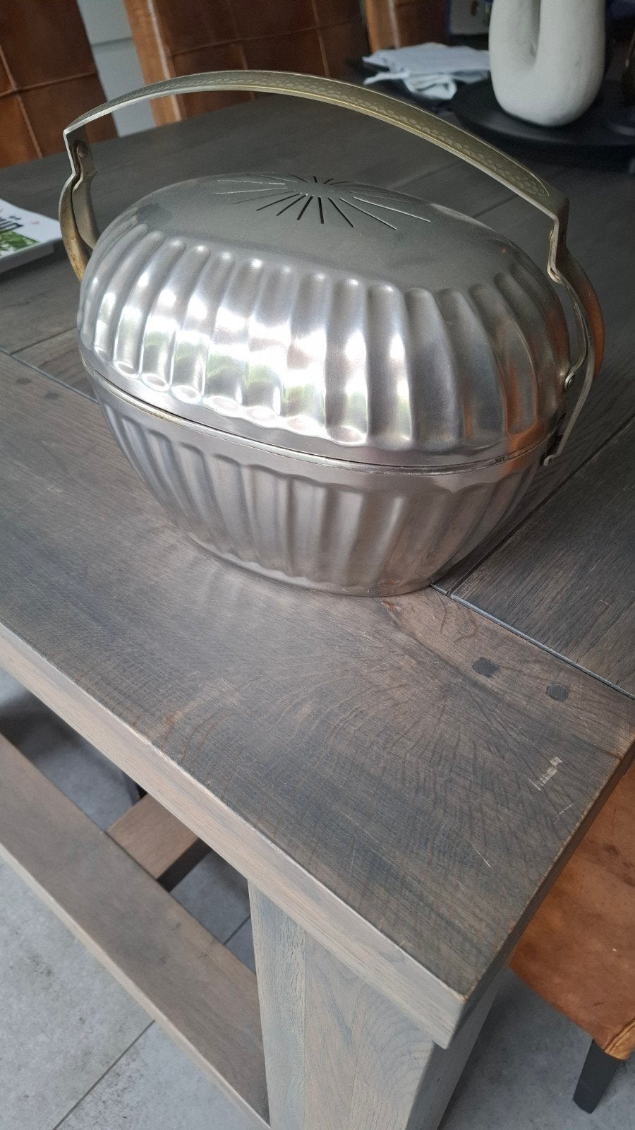 Vintage Theemuts van Metaal met Stoffen Voering, Ophalen of Verzenden
