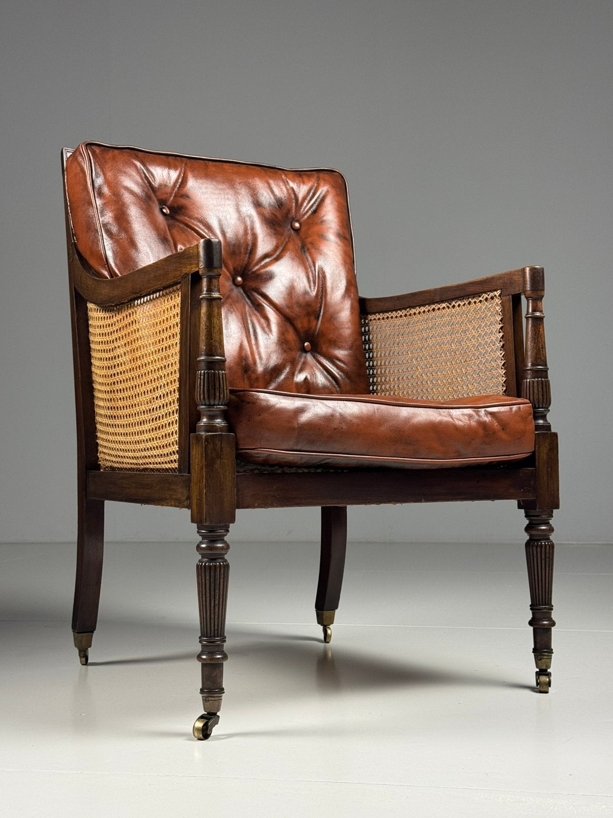 Engelse Library Bergère antiek