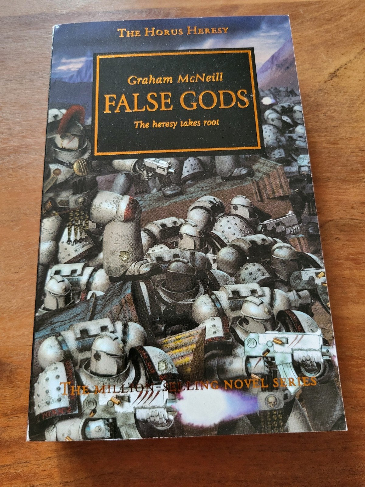The Horus Heresy: False Gods - Graham McNeill, Boeken, Ophalen of Verzenden, Gelezen, Graham McNeill