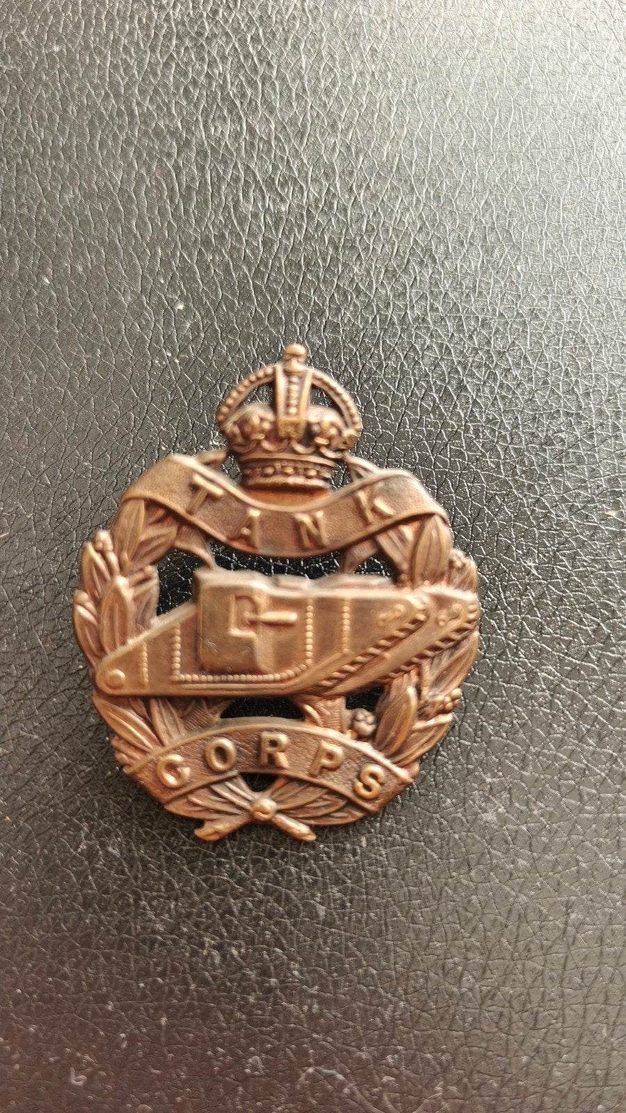 Originele WW1 capbadge Tank Corps., Ophalen of Verzenden, Landmacht, Engeland, Embleem of Badge
