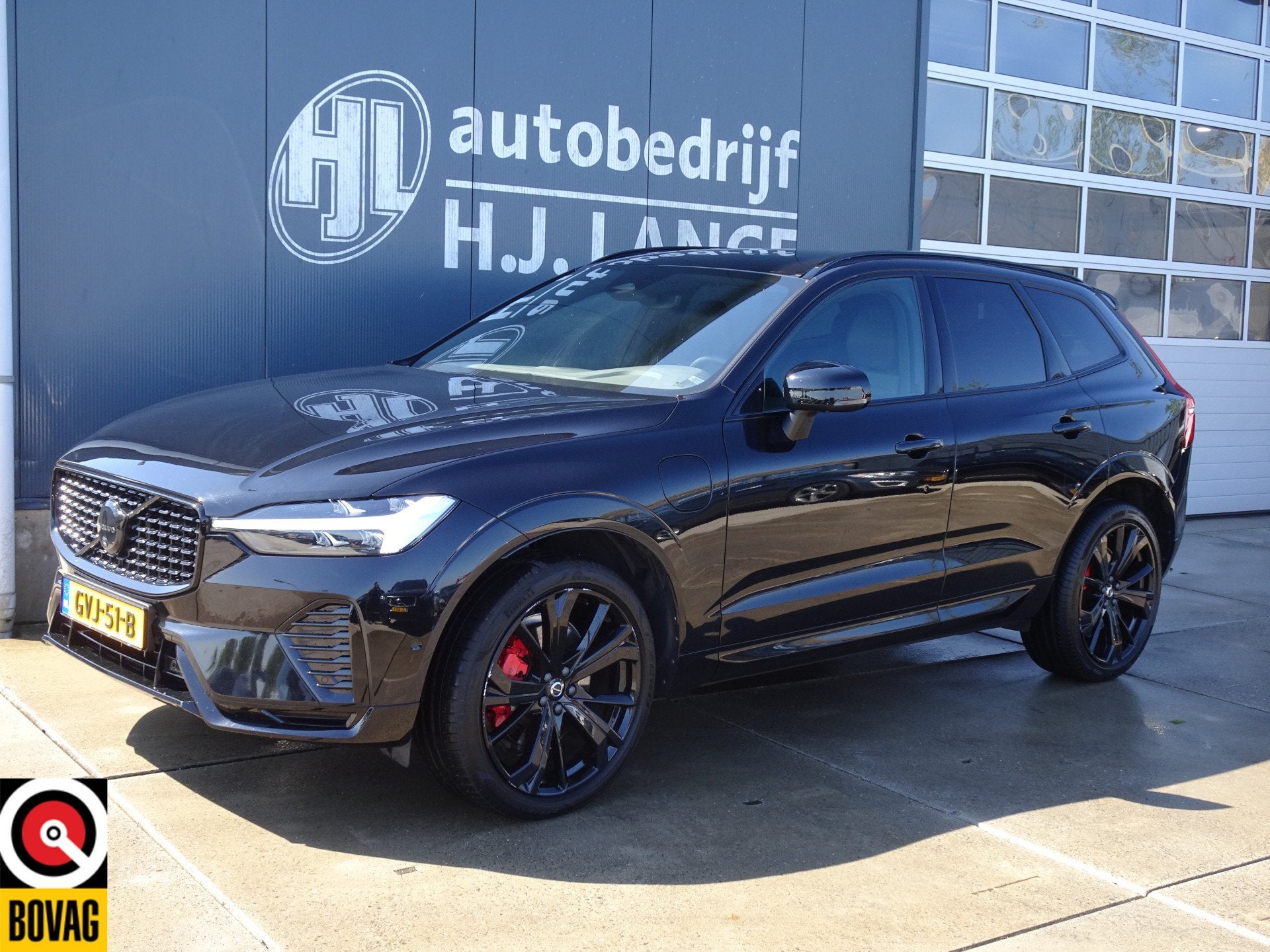 Volvo XC60 2.0 T6 Plug-in hybrid AWD Plus Black Edition, Auto's, Automaat, Gebruikt, 4 cilinders, Zwart