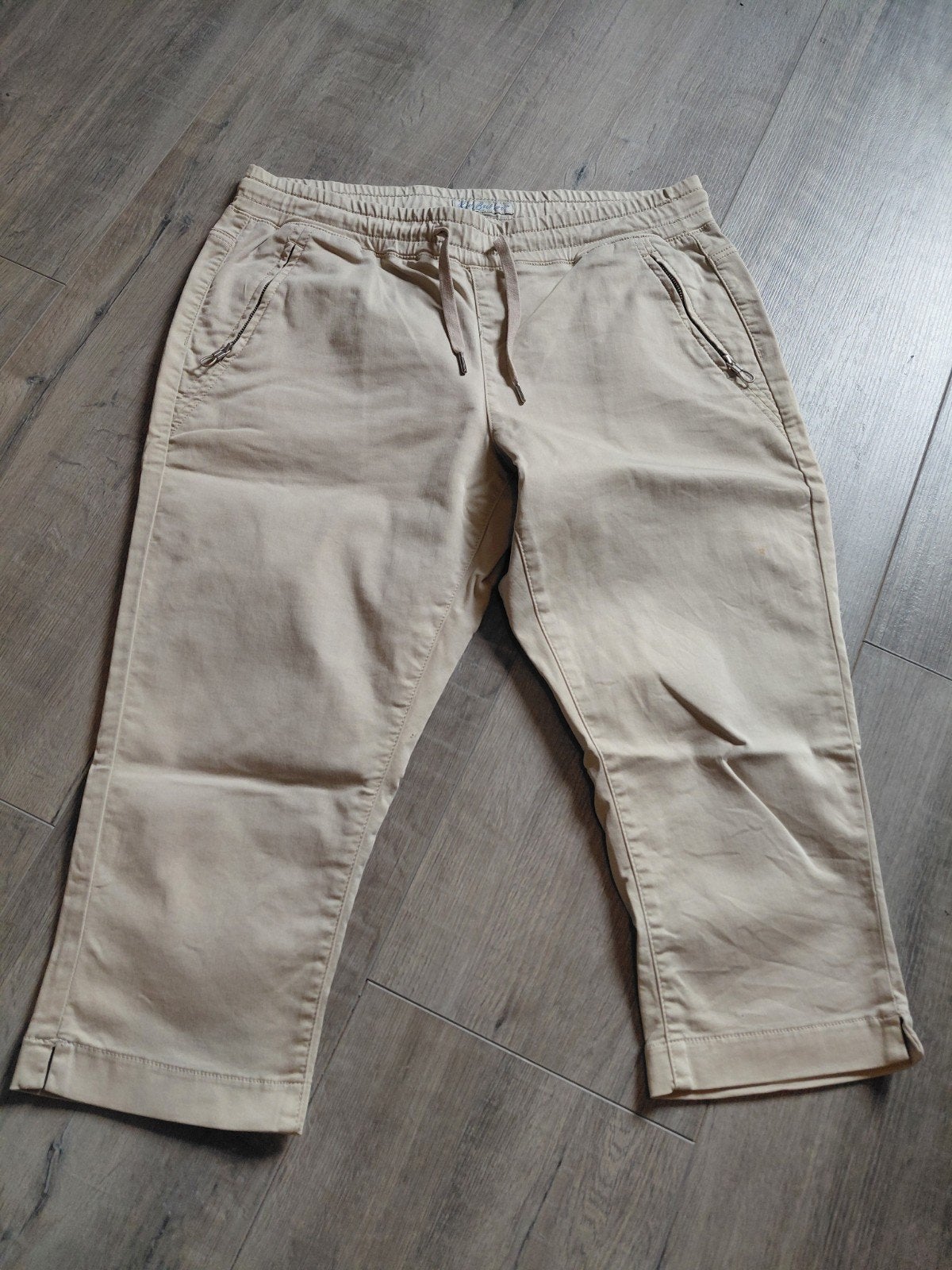 Red Button capri, maat 42, Kleding | Dames, Broeken en Pantalons, Beige, Maat 42/44 (L), Ophalen of Verzenden, Zo goed als nieuw
