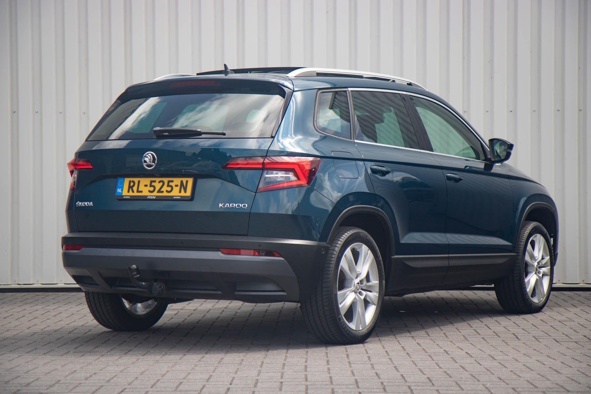 Skoda Karoq 1.0 TSI 115pk Style Business | Panoramadak | Can, Auto's, Skoda, Voorwielaandrijving, 12 maanden, Stof, Gebruikt