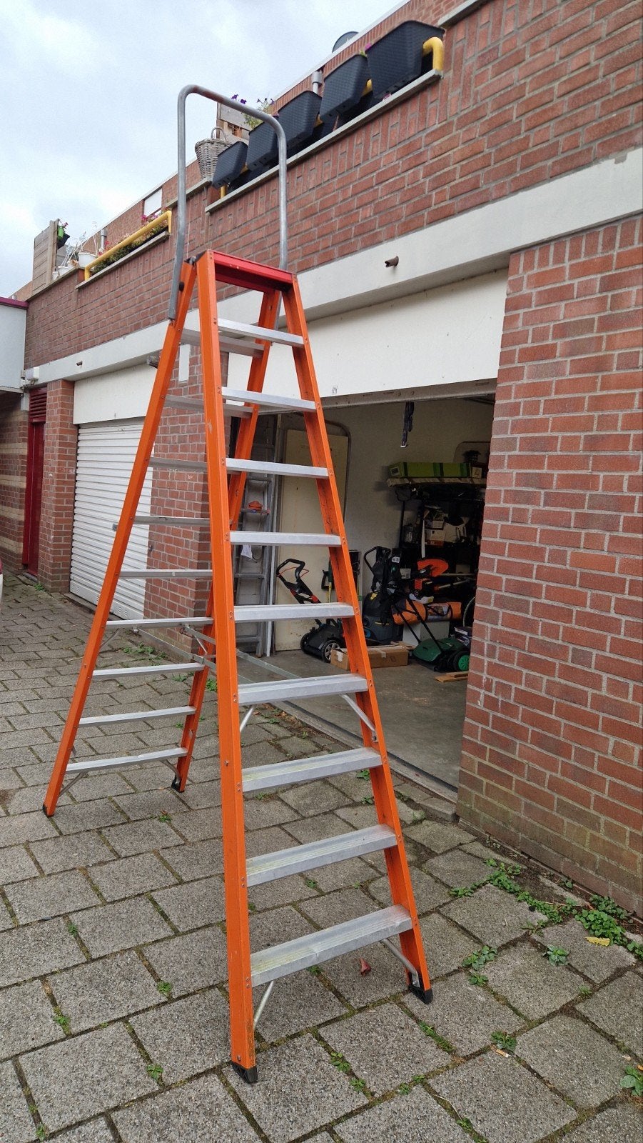 Vouwtrap 10 treden - Stevige en veilige trap, Ophalen, 2 tot 4 meter