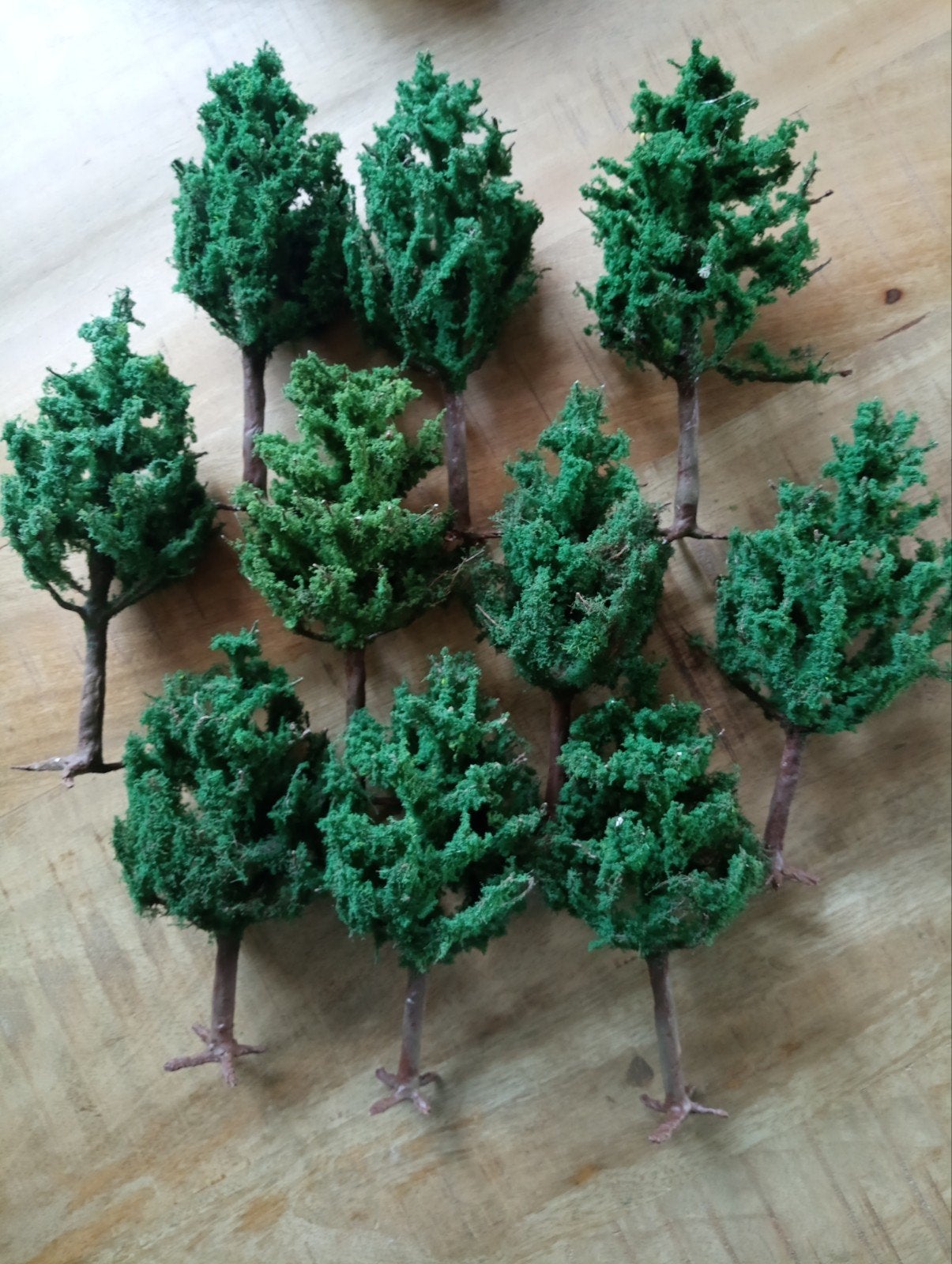 10 handgemaakte loofbomen, 20cm hoog, gebruikt, Ophalen of Verzenden, Gebruikt, Natuur