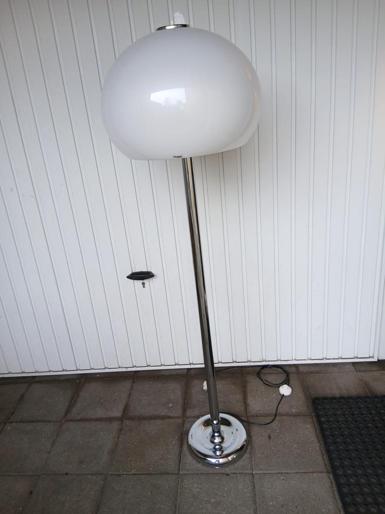 Guzzini staande lamp, Huis en Inrichting, Lampen | Vloerlampen, Ophalen of Verzenden, Zo goed als nieuw, Design, 150 tot 200 cm