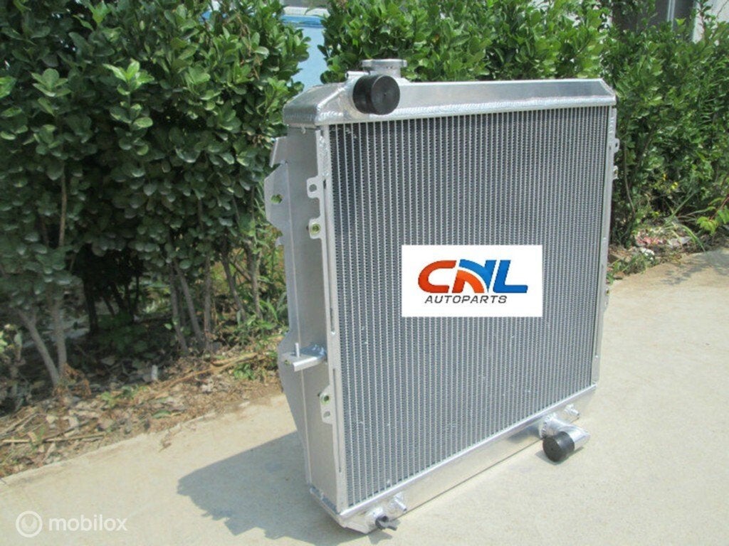 Radiateur toyota HILUX LN106 LN111 Diesel 88-98 AT/MT, Auto-onderdelen, Nieuw, Ophalen of Verzenden