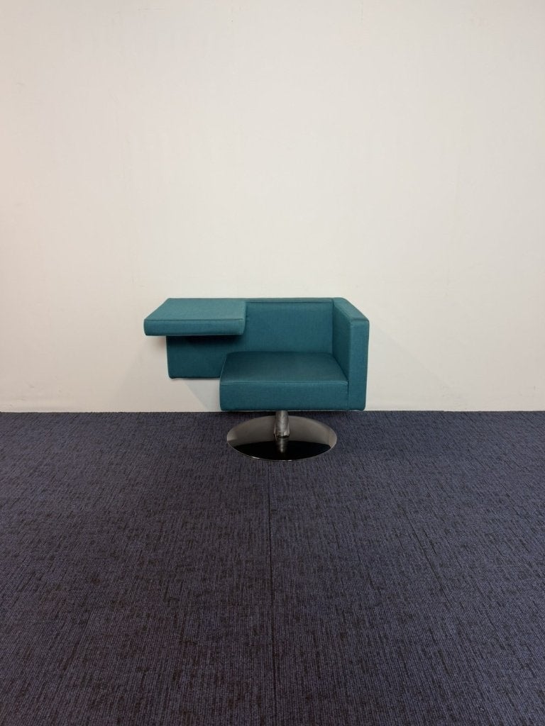 Offecct Solitaire design fauteuil, mintblauw, chroom frame, Ophalen, Gebruikt, 75 tot 100 cm, 75 tot 100 cm