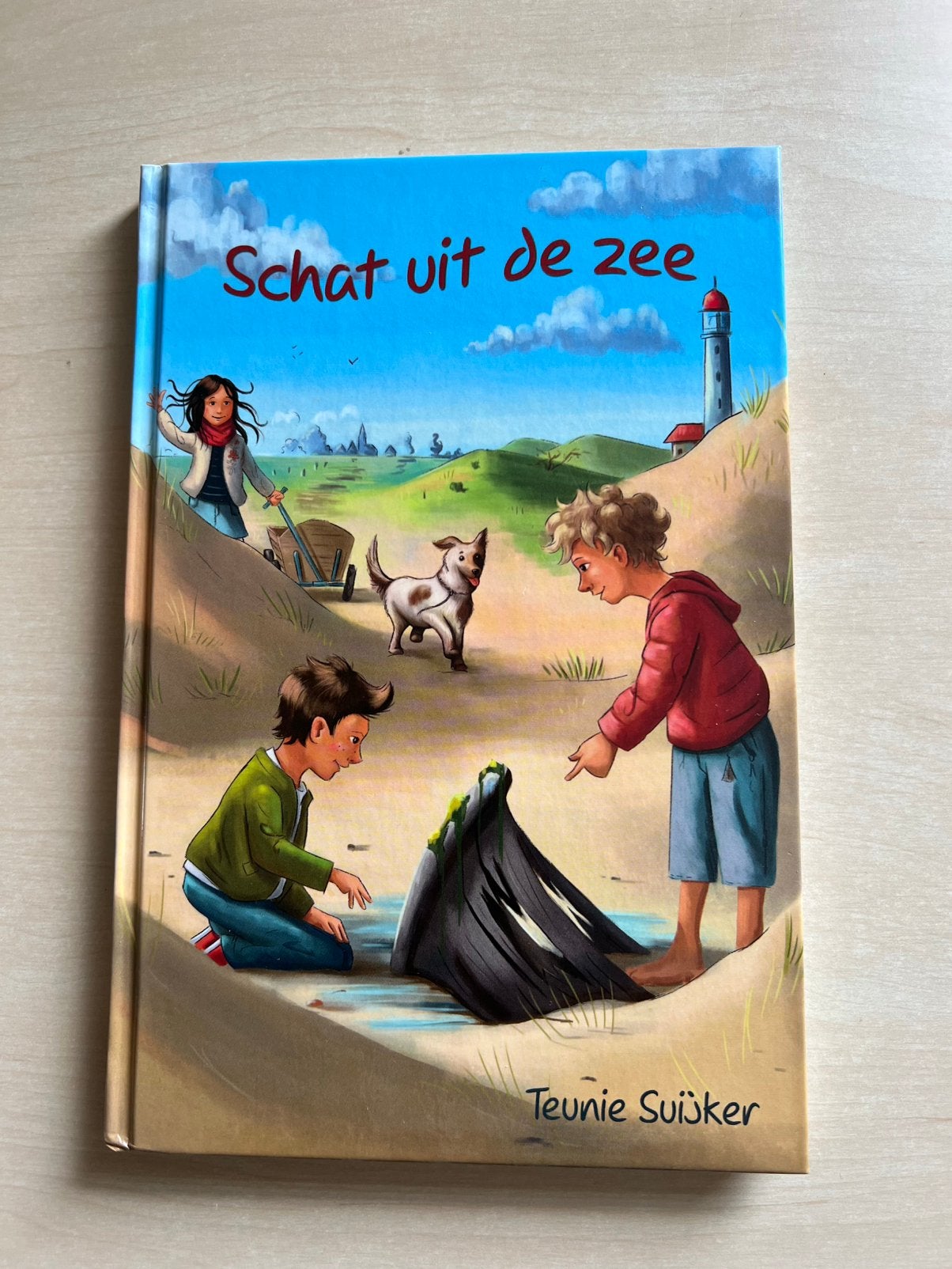 Schat uit de zee door Teunie Suijker, Ophalen of Verzenden, Zo goed als nieuw