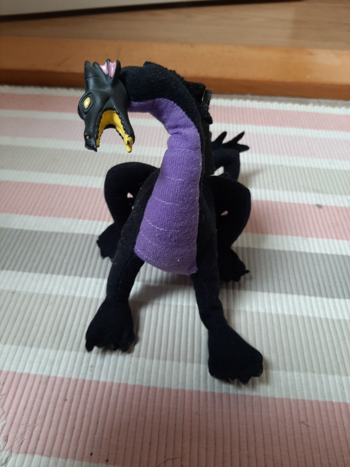pop knuffel draakje, Ophalen of Verzenden, Zo goed als nieuw