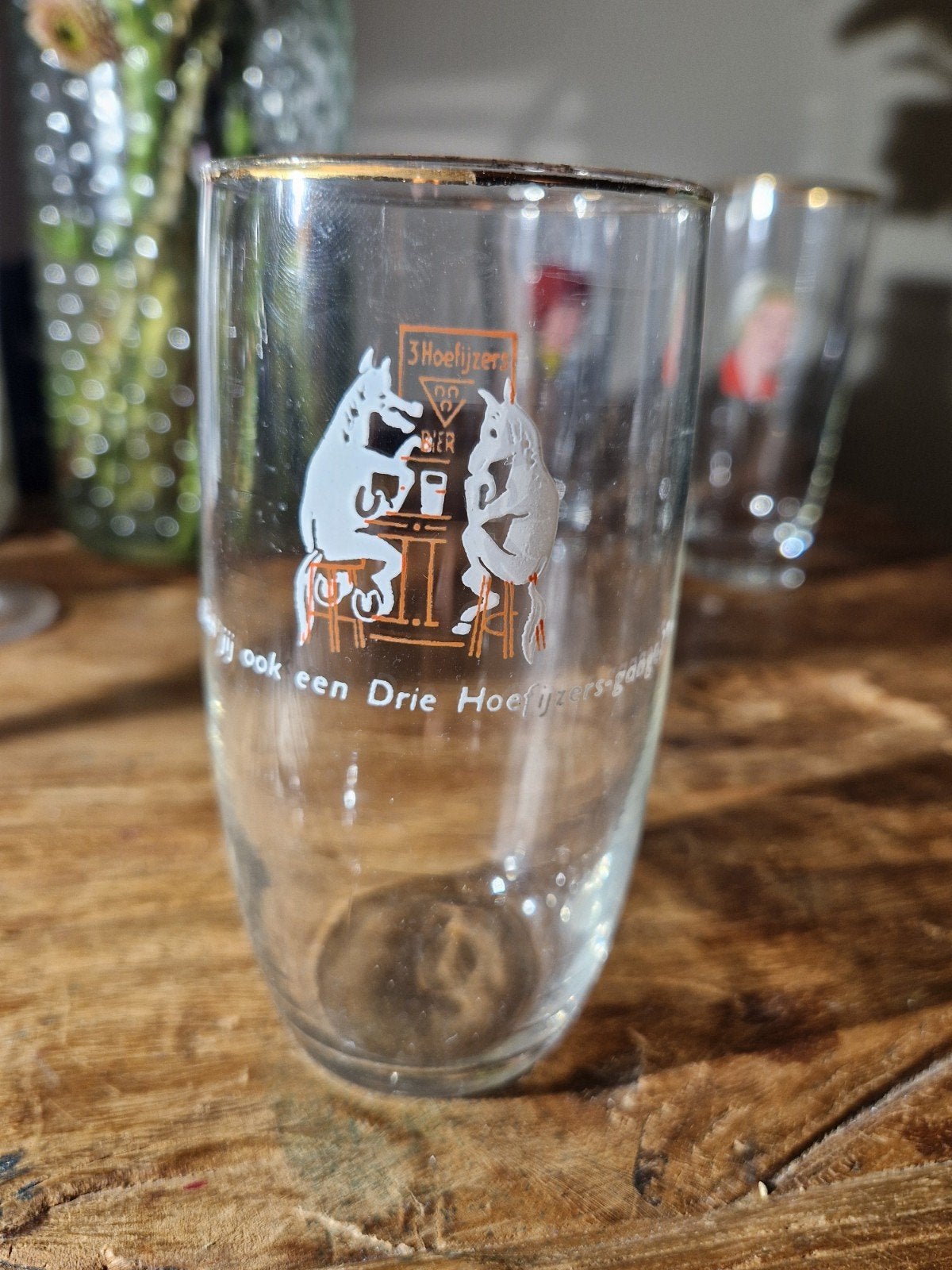 Vintage Drie Hoefijzers Bierglas met Gouden Rand, Ophalen of Verzenden, Gebruikt, Glas of Glazen