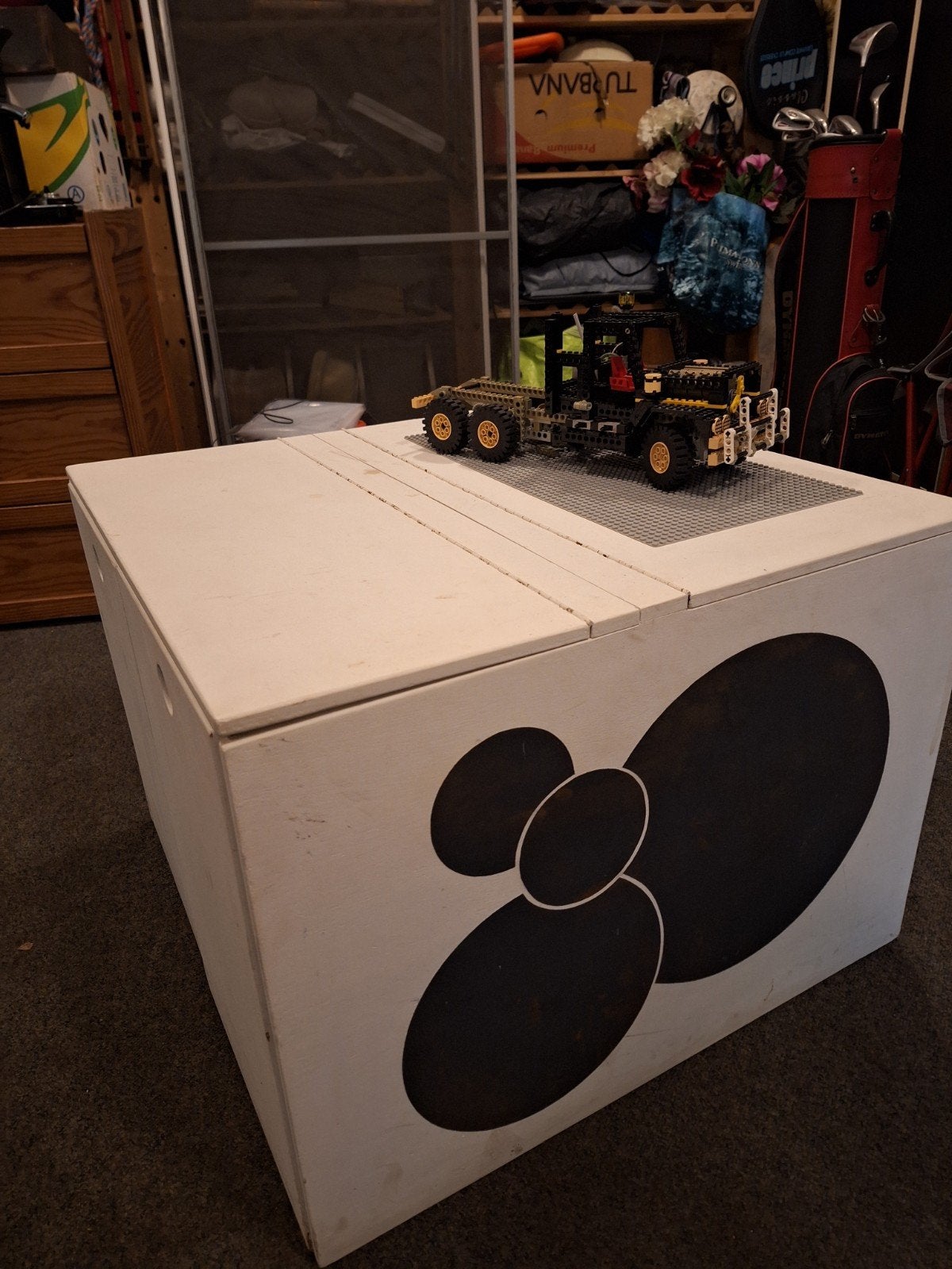 Witte speeltafel met opbergruimte en twee stoeltjes, Ophalen, Gebruikt, Tafel(s) en Stoel(en)