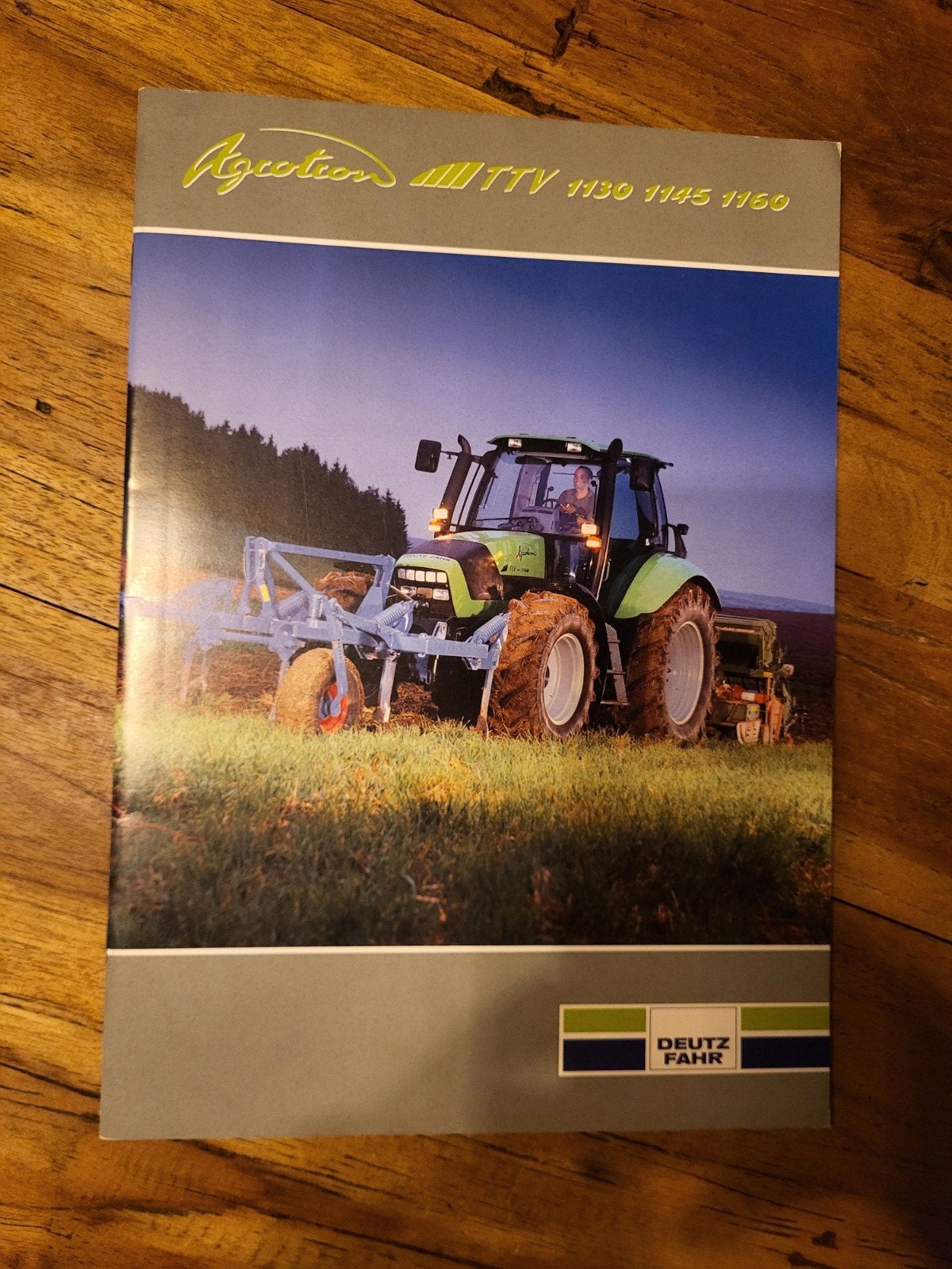 tractor folder Deutz-Fahr TTV 1130-1145-1160, Ophalen of Verzenden, Zo goed als nieuw