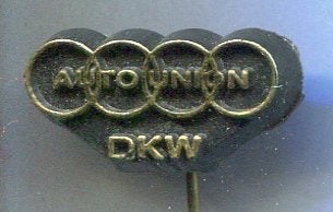 Auto Union DKW goud op zwart plastic auto speldje ( A_036a), Ophalen of Verzenden, Zo goed als nieuw, Transport, Speldje of Pin