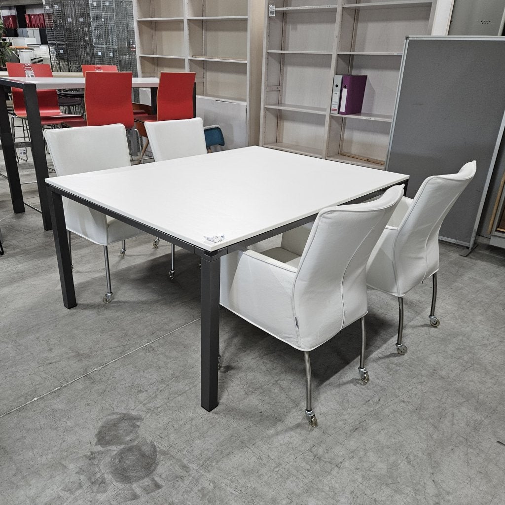Ahrend kantoortafel - 160x120 cm, Niet ingevuld, Gebruikt, Niet ingevuld, Niet ingevuld