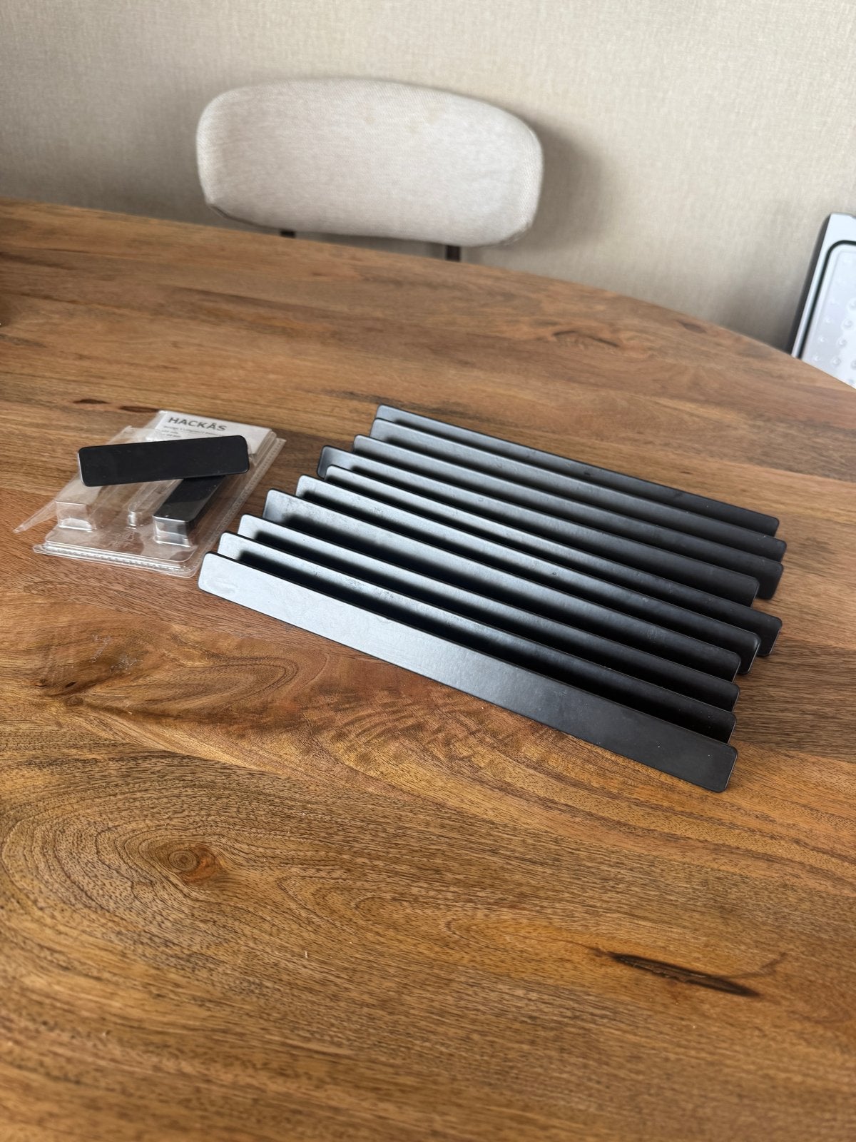 IKEA Hackås handgrepen mat zwart - 10x 300mm, 2x 100mm, Huis en Inrichting, Keuken | Keukenelementen, Ophalen, Gebruikt