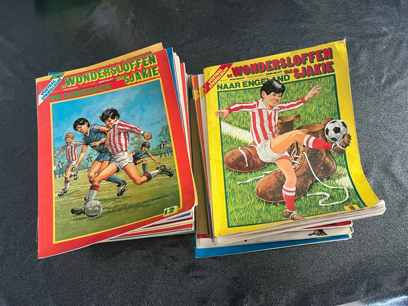 Wondersloffen van Sjakie - Voetbal stripboeken, Meerdere stripboeken, Ophalen of Verzenden, Gelezen