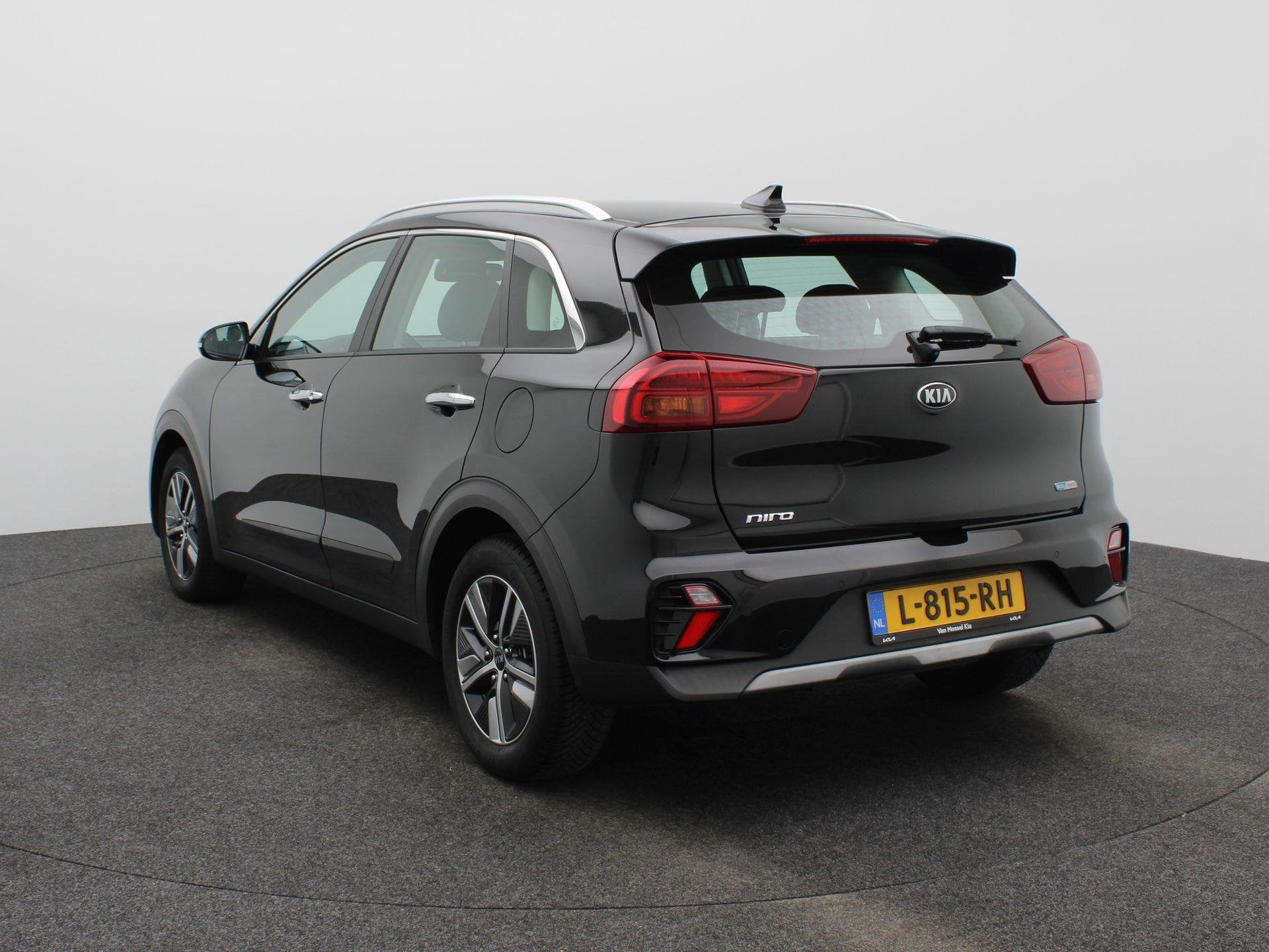 Foto 4 van Kia Niro 1.6 GDi Hybrid DynamicLine | Clima | Navi | Camera