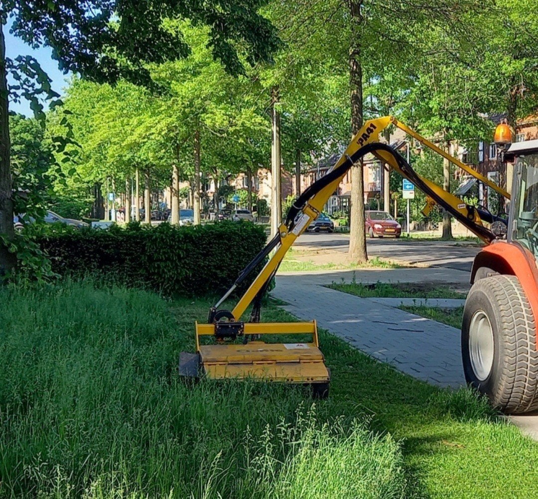 armklepelmaaier maaiarm mc connel, Ophalen, Grondbewerking