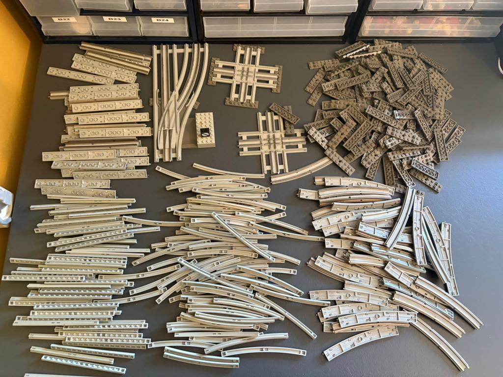 Grote partij lego 12v trein rails, Kinderen en Baby's, Speelgoed | Duplo en Lego, Lego, Lego, Verzenden, Zo goed als nieuw