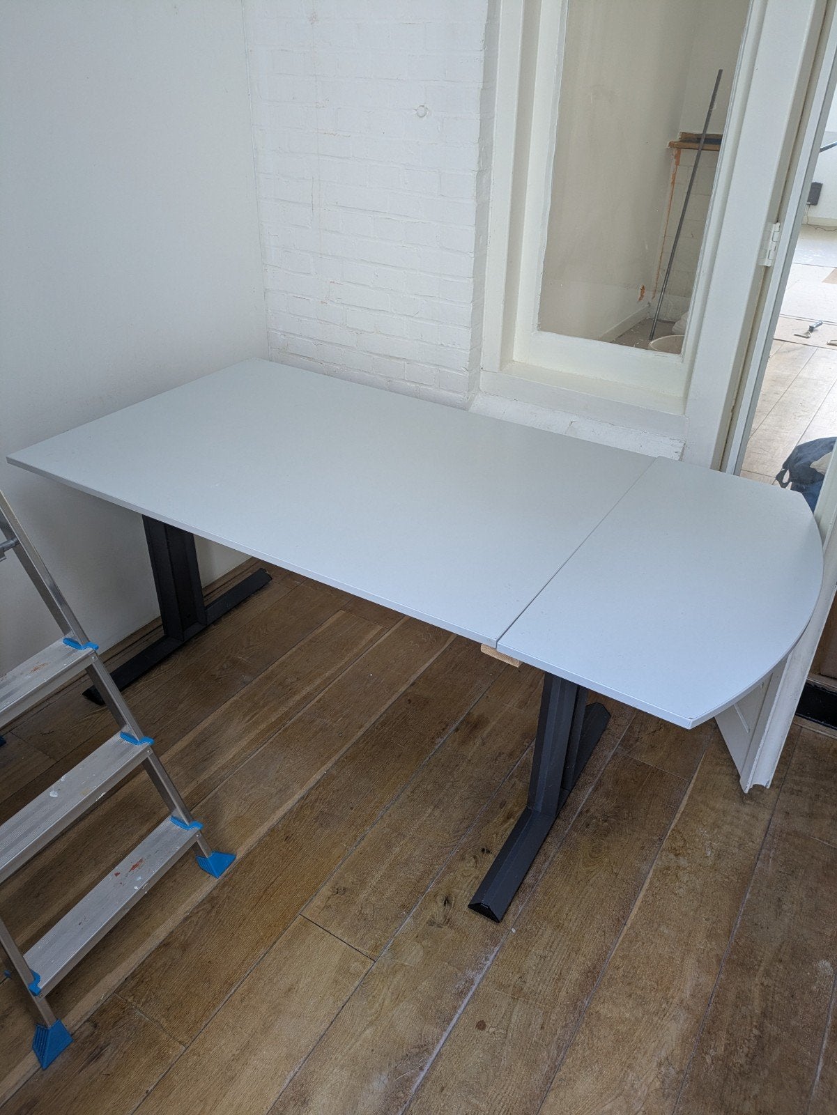 GRATIS Bureauonderdelen, Huis en Inrichting, Bureaus, Ophalen, Gebruikt, Metaal, 81 cm