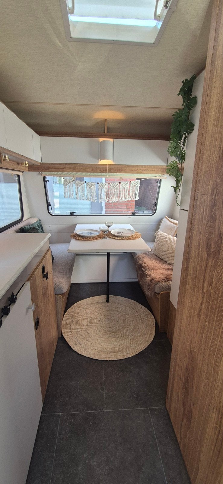 SNEAK PEEK: Gepimpte Home-Car (binnenkort beschikbaar), Particulier, 500 - 750 kg, Luifel